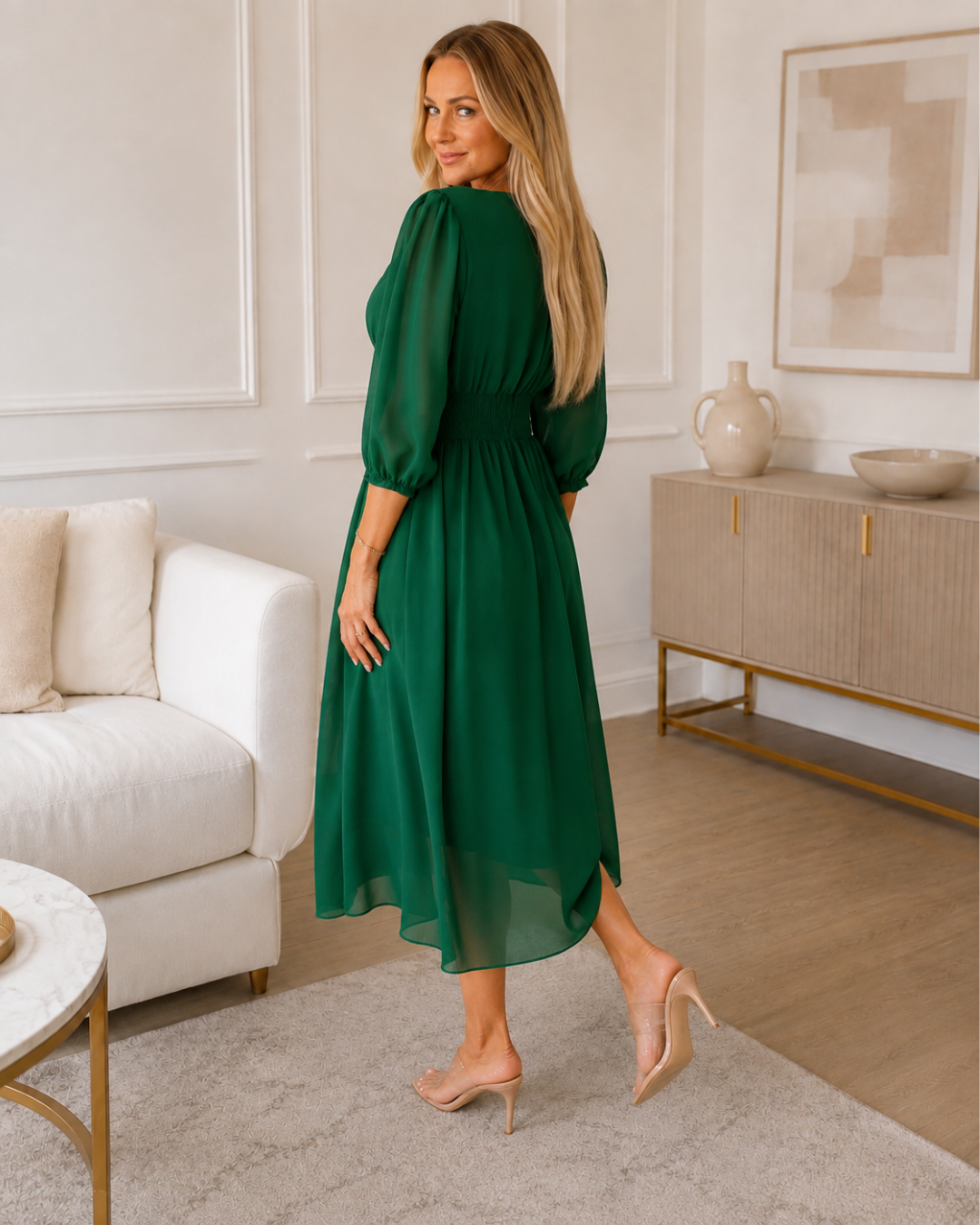 Vestido elegante com decote em V