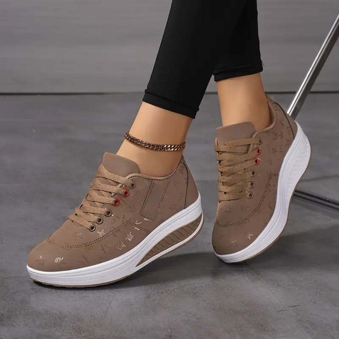 Sapatos desportivos de sola alta para mulher