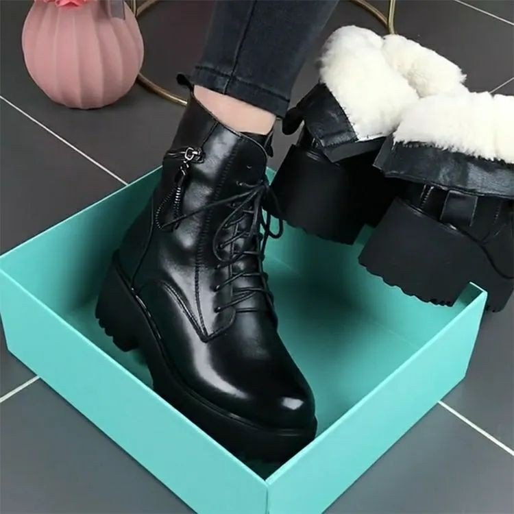 Botins em Pele Elegantes e Resistentes