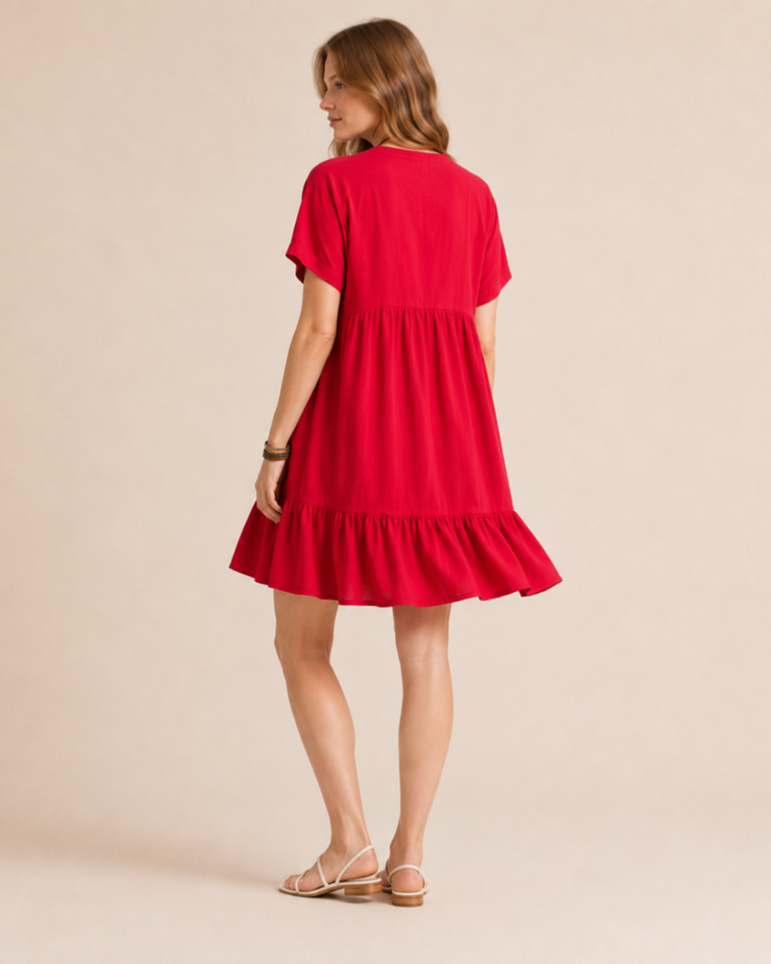 Vestido Curto Fluido com Decote em V
