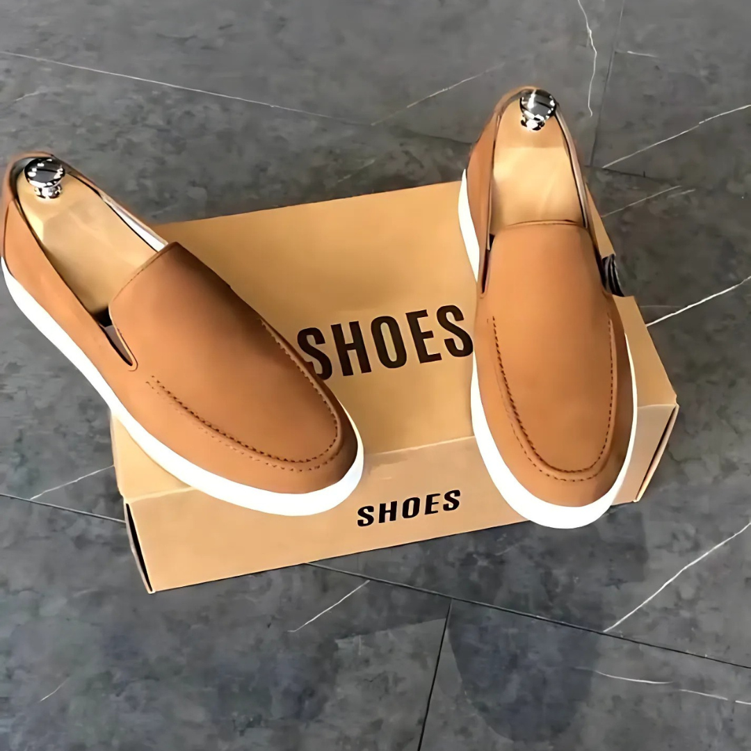 Sapatos Casuais Clássicos de Camurça Feitos à Mão
