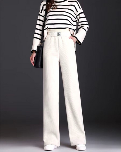 Calças às riscas com forro polar de perna larga