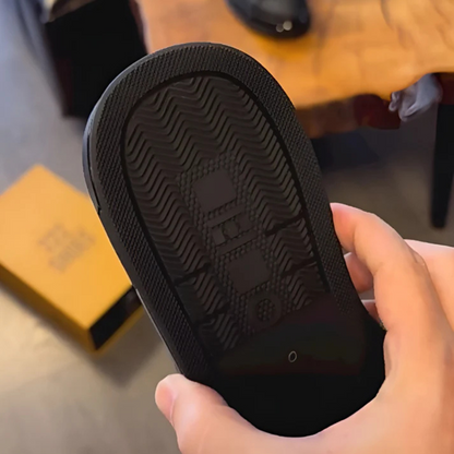 Sapatos Aveiro em Pele com Sola Resistente para Casa