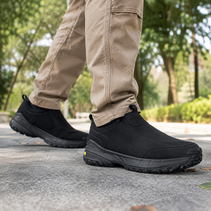 Sapatos Outdoor Slip-On com Sola de Boa Aderência