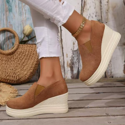 Sapatos de Cunha Confortáveis com Design Anatómico