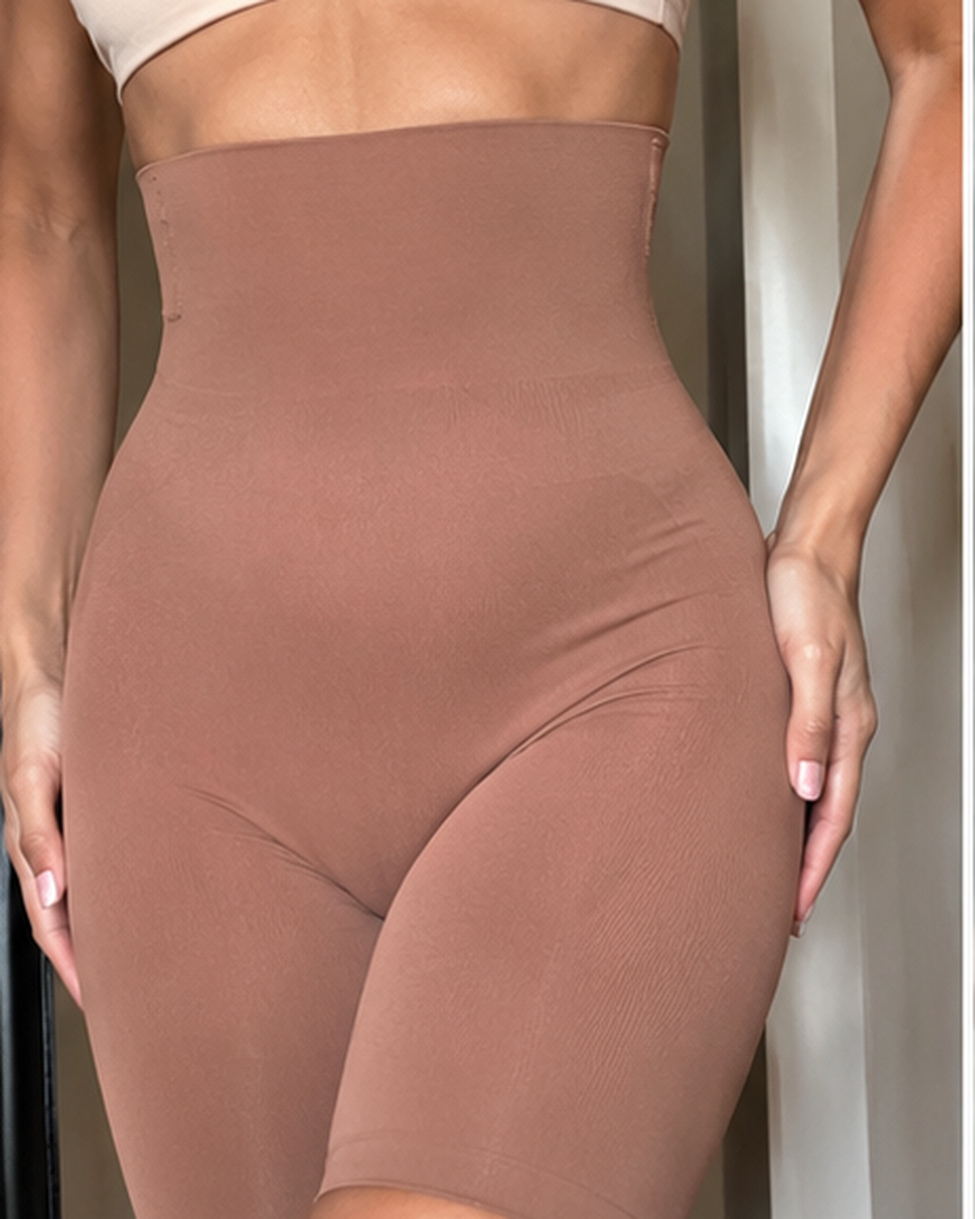 Short Modelador de Cintura Subida com Efeito Realçador