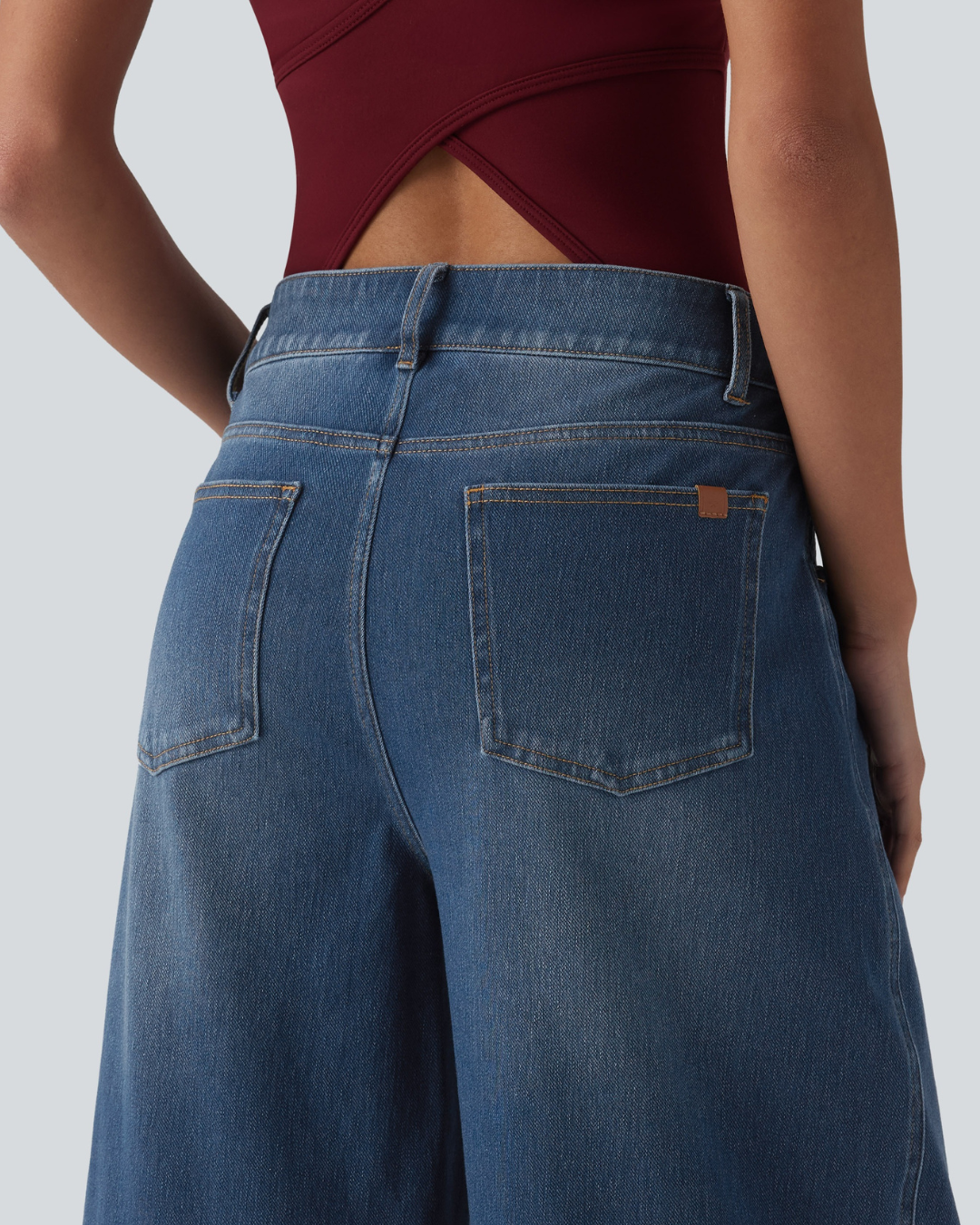 Jeans de Mulher com Corte Balão e Perna Ampla