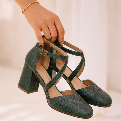 Sapatos Fabiana de Salto em Pele Trabalhada