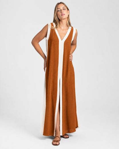 Vestido Comprido com Painéis em Contraste