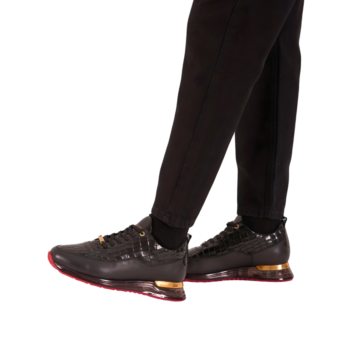 Ténis de couro com design minimalista