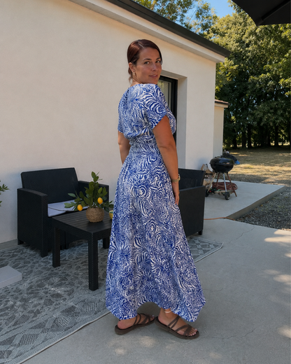 Vestido Comprido Estampado com Cintura Elástica e Decote em V
