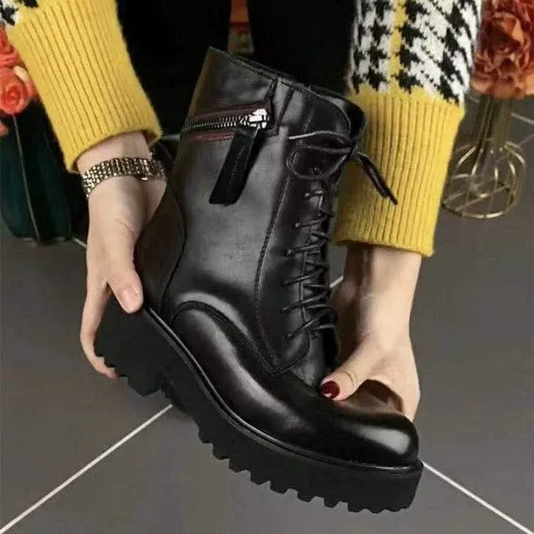 Botins em Pele Elegantes e Resistentes